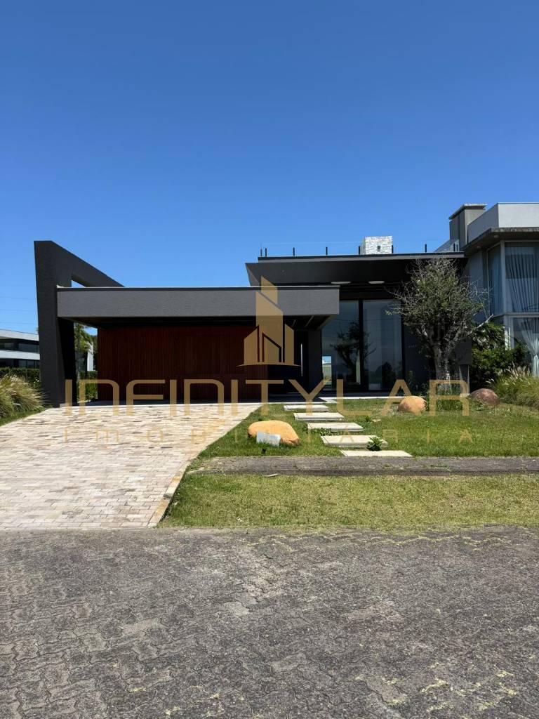 Casa em Condomínio 5 dormitórios para venda, Parque Antártica em Capão da Canoa | Ref.: 11847