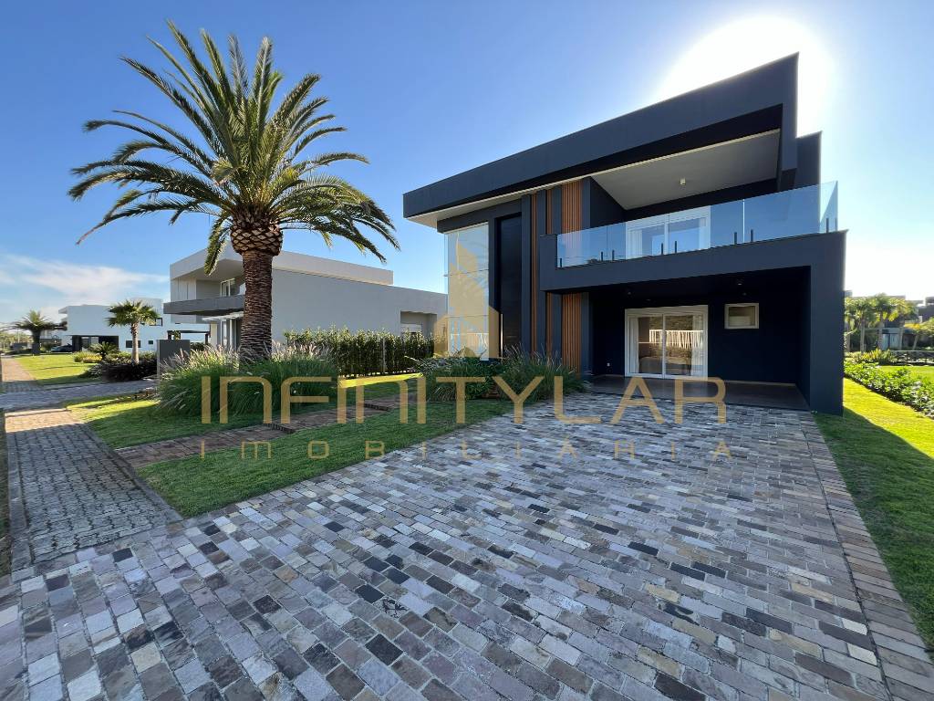 Casa em Condomínio 5 dormitórios para venda, Parque Antártica em Capão da Canoa | Ref.: 9605