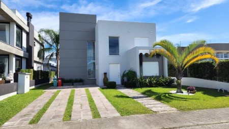 Casa em Condomínio 4 dormitórios para venda, Zona Nova em Capão da Canoa | Ref.: 7546